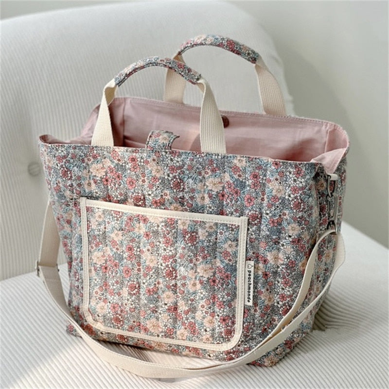 Flower Space Changing Bag Bunnito