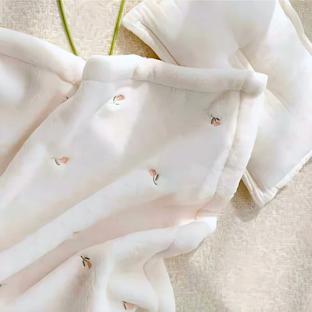 Luxe Faux Mink Blanket - Tulip Bunnito