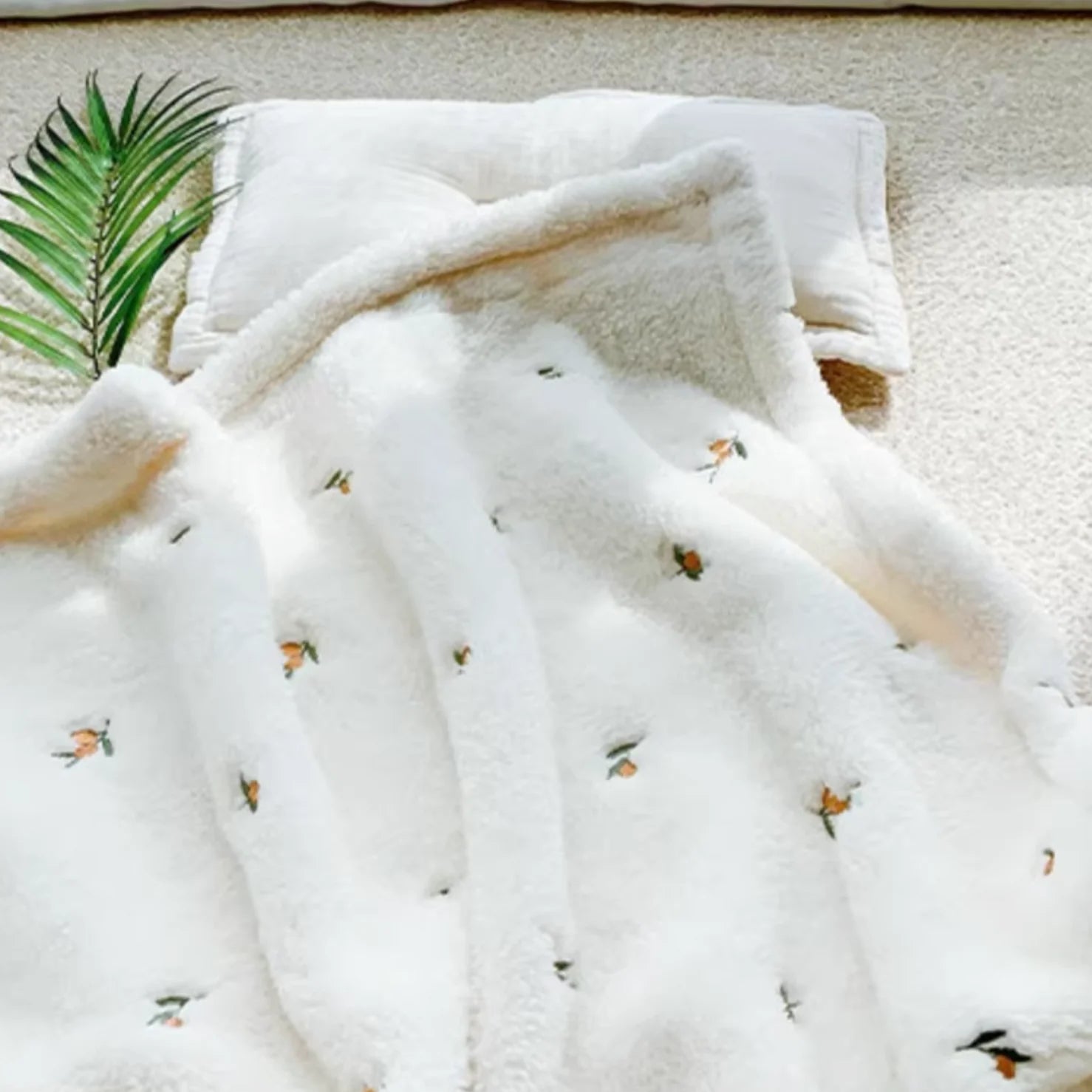 Luxe Faux Mink Blanket - Tulip Bunnito